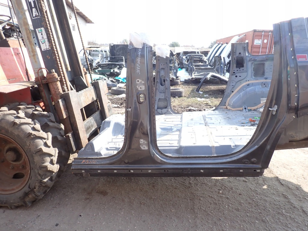 Center Pillar Left Side Sill Jeep Wagoneer Grand WS 5.7 4x4 2022-