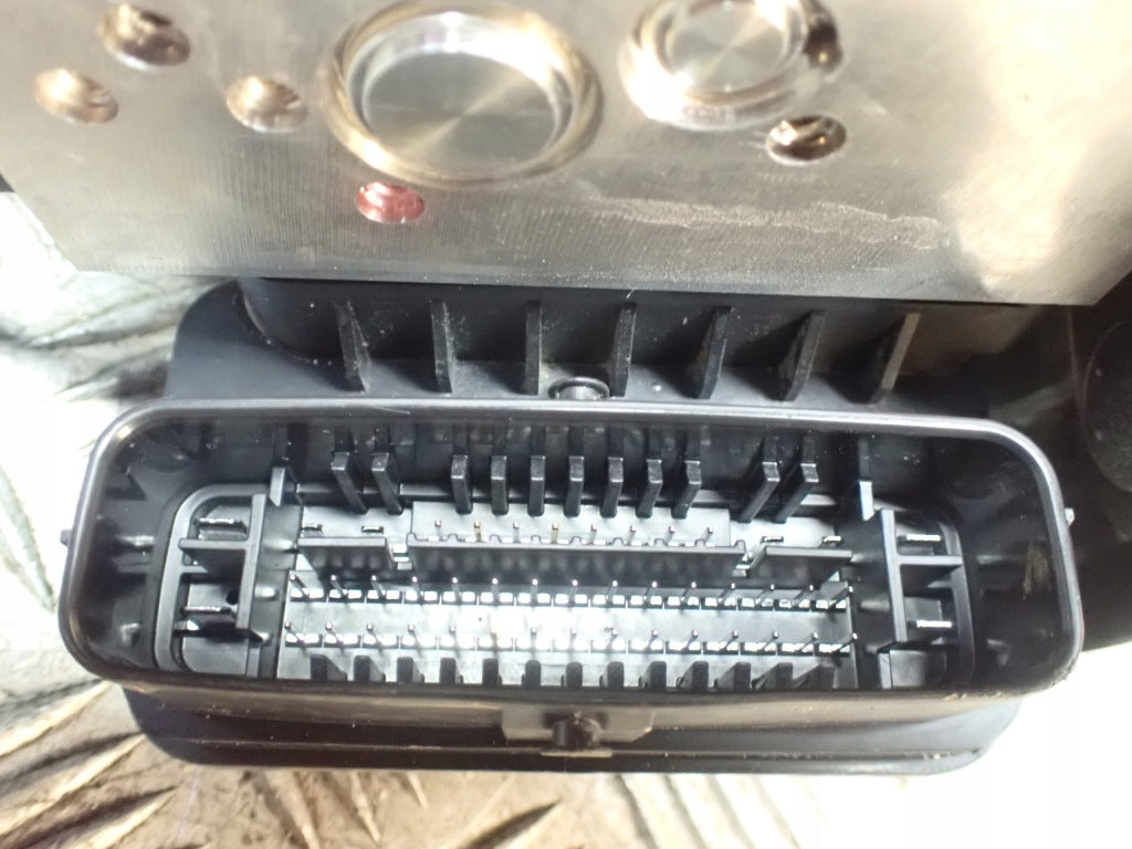 Pompa ABS ESP Hamulcowa Toyota Tundra 3.4 4x2 Super Cab 2022-