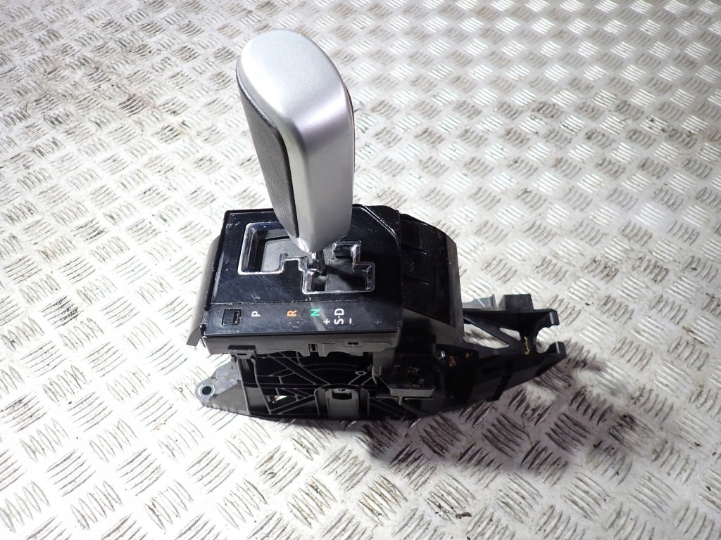 Gear Selector Mechanism Lever Toyota Tundra 2014-