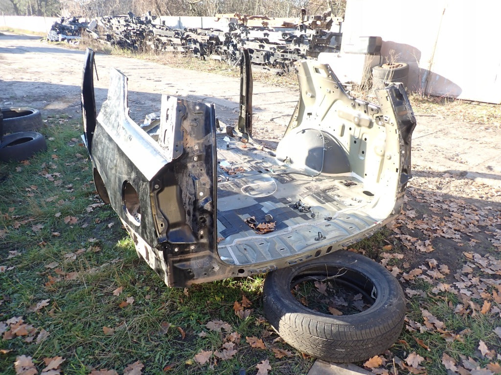 Ćwiartka Lewa Tylna Błotnik Lewy Tylny Tył Chevrolet Tahoe GMC Yukon 21-