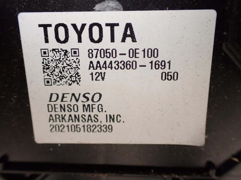 Nagrzewnica Powietrza Kpl. z Modułami Toyota Sienna XL40 2021