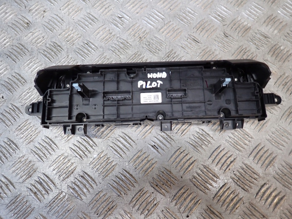 Panel Klimatyzacji Nawiewu Honda Pilot 4 YG2 4x4 2023
