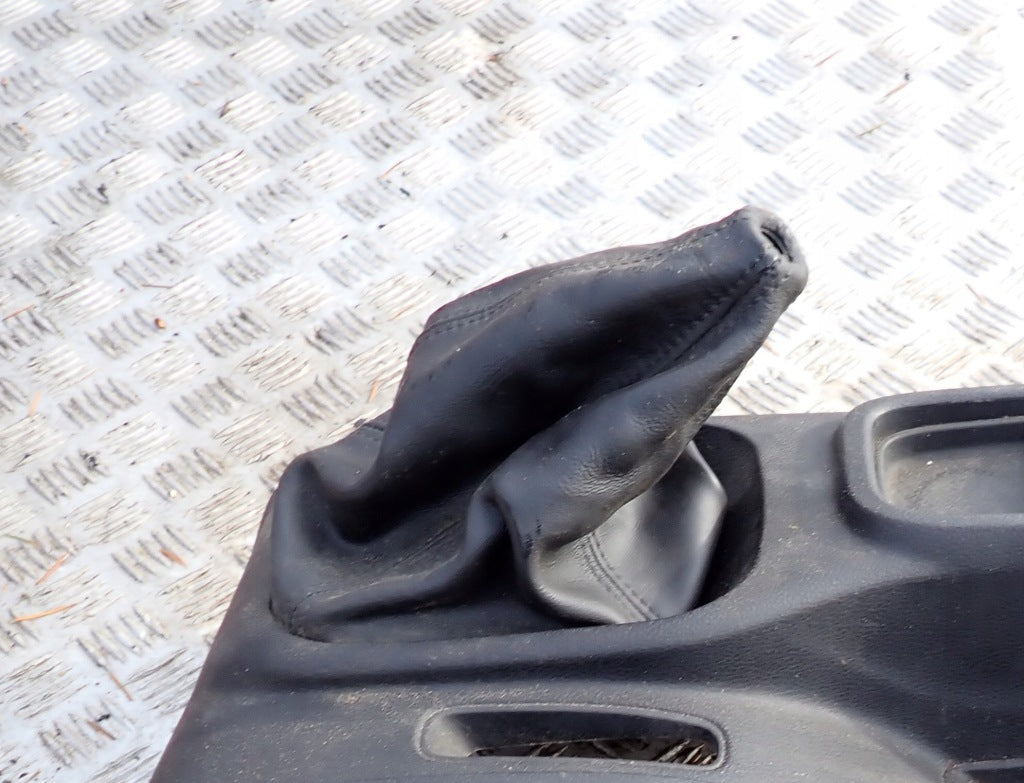 Gear Boot Jeep Wrangler JK Manual 3.6 2012