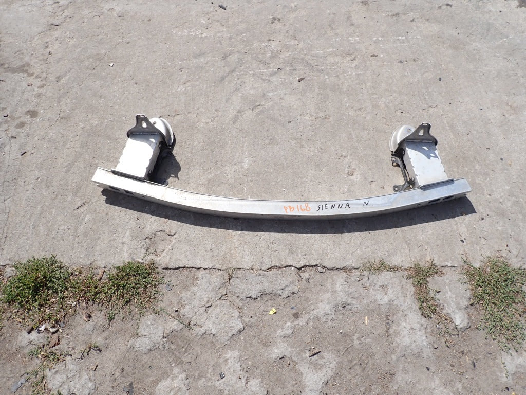 Belka Przednia Dolna ze Strefami Zgniotu KPL Toyota Sienna XL40 2021-