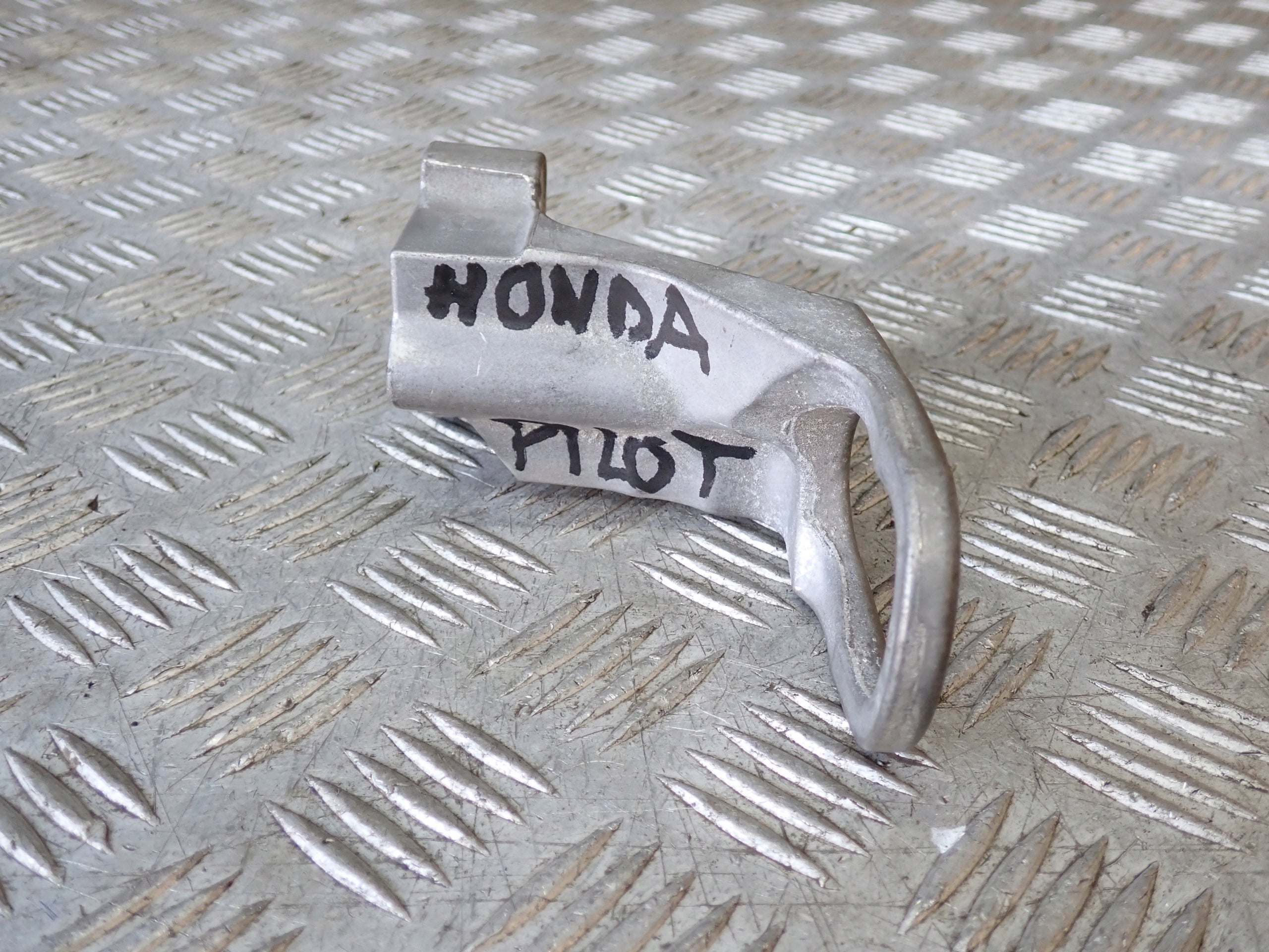 Uchwyt Ucho Holownicze Przednie Przód Honda Pilot 4 YG2 4x4 23-