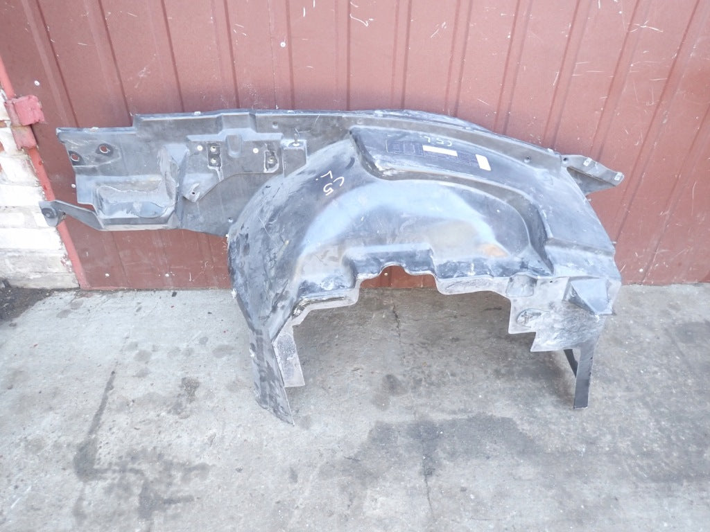 Fartuch Nadkole Lewe Przednie Chevrolet Corvette C5