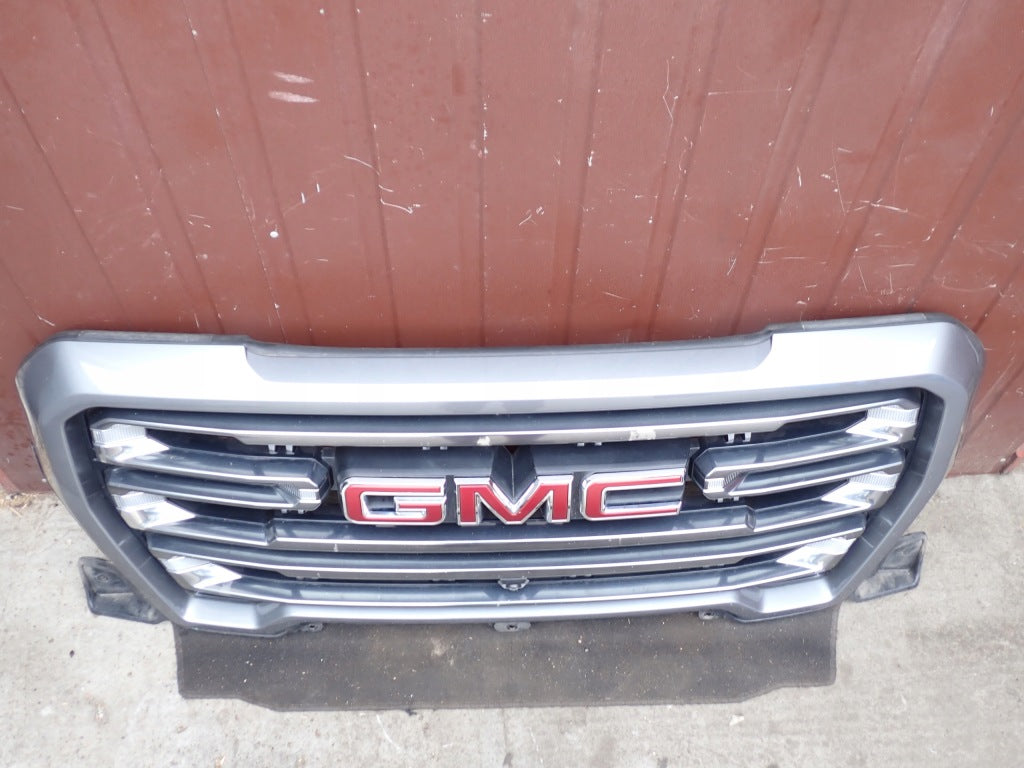 Atrapa Chłodnicy Grill Kpl. Kamera GMC Sierra 3.0D AT4 2019-