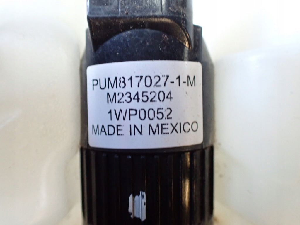 Washer Reservoir Set Chevrolet Suburban Tahoe Yukon Escalade 21-