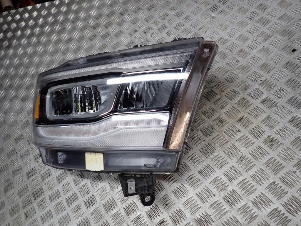 Right Front Led Lamp Silver Set Dodge RAM V Rebel Laremie 2019-