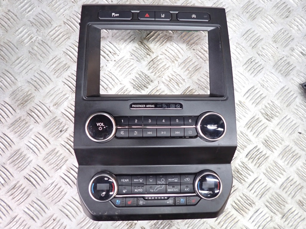 Panel Klimatyzacji Radia Ramka Ford Expedition 2020