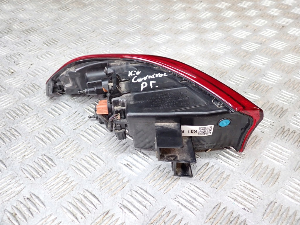 Lampa Tylna Tył Prawa Kia Carnival LX 3.5 KA4 2020-