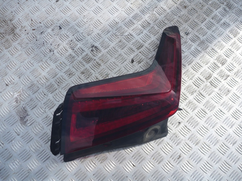 Left Rear Tail Light Lamp LIFT Cadillac XT5 2020-