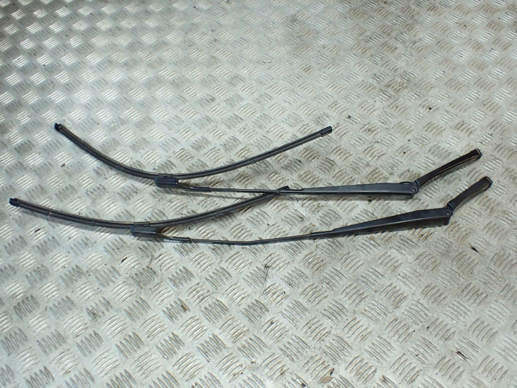 Wiper Arms PAIR VW Atlas Teramont 2019