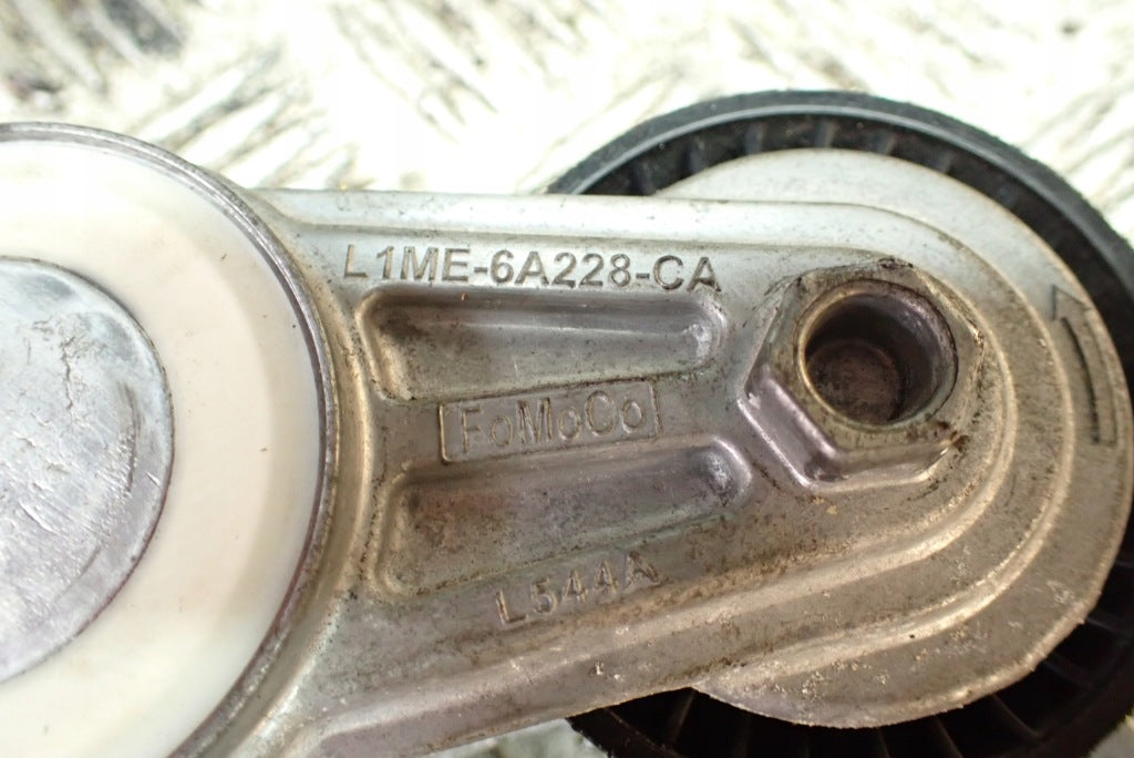 Ford Explorer 3.3 2020 V-Belt Tensioner