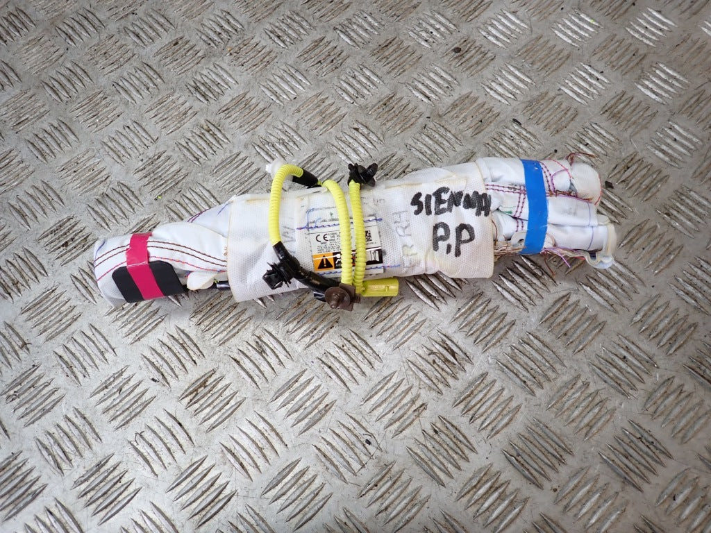 Poduszka Boczna Fotela Prawa Przednia Przód Airbag Toyota Sienna XL40 2021