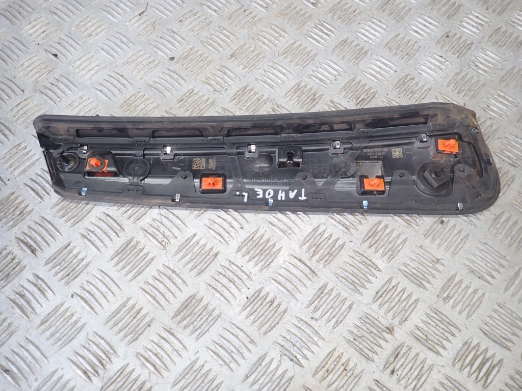 Left Rear Fender Trim Chevrolet Tahoe Yukon 21-