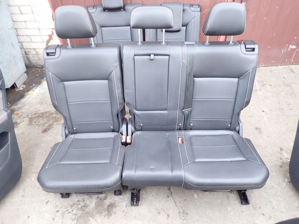 Fotele Tapicerka Kpl. Skórzana Skóra 7 os. VW Atlas 2021