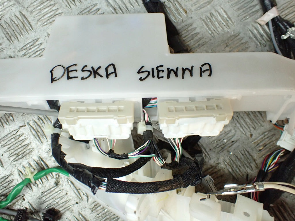Wiązka Instalacja Deski Toyota Sienna XL40 2021
