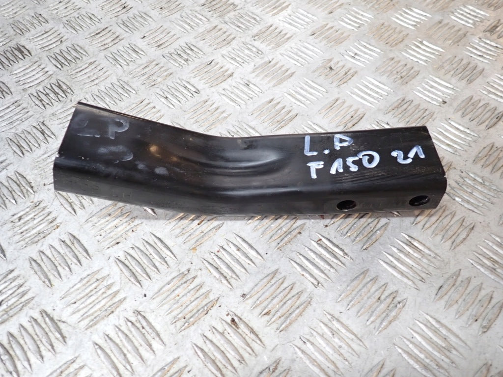 Mocowanie Wspornik Kieł Ramy Ford F150 2021-