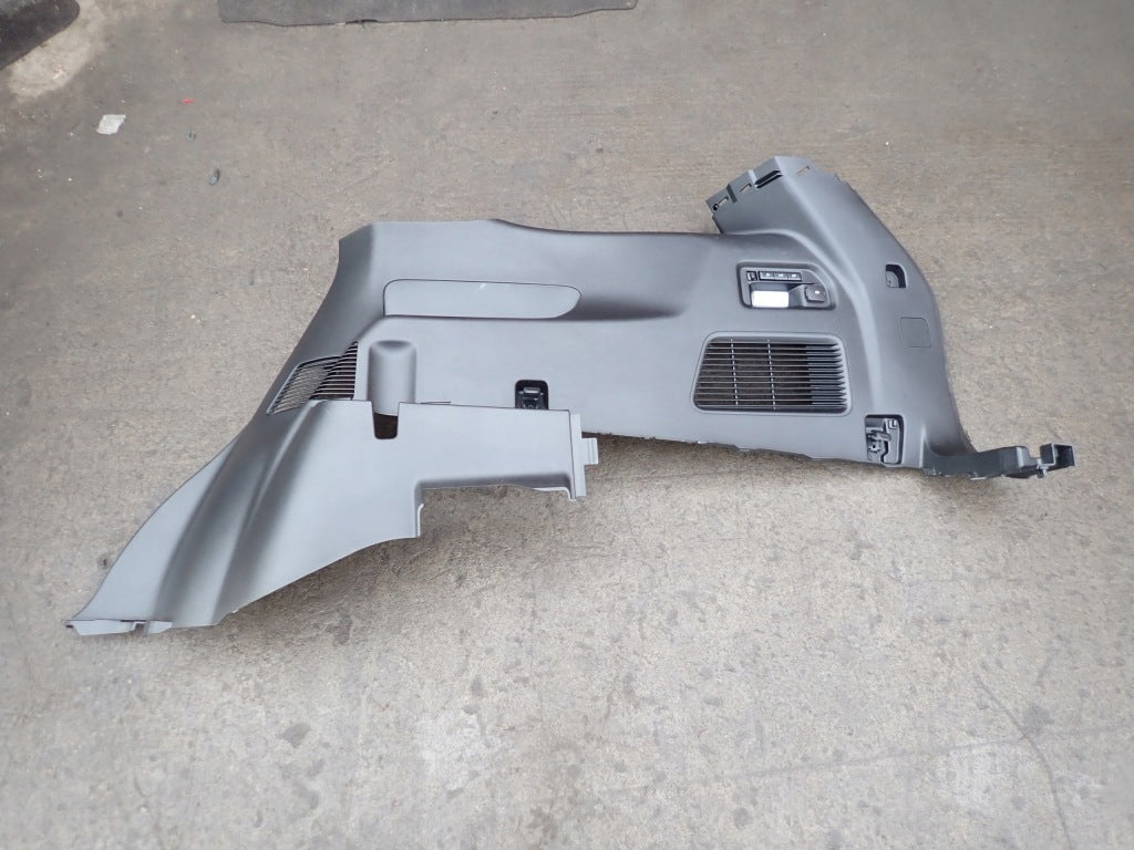 Boczek Bagażnika Prawy Tył Tylny Panel Ford Explorer 3.0 ST 2020