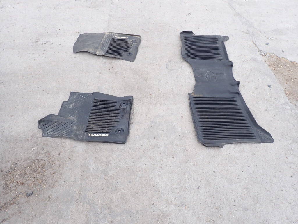 Dywaniki Gumowe Kpl. Toyota Tundra Crew Cab 3.4 3.5 2022-