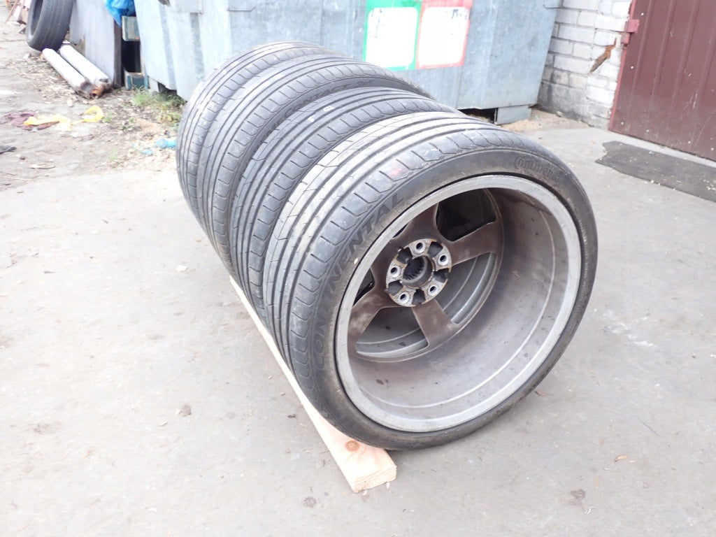 Wheels Alloy Rims 20 and 19 Tires Continental Chevrolet Corvette C7 2014-