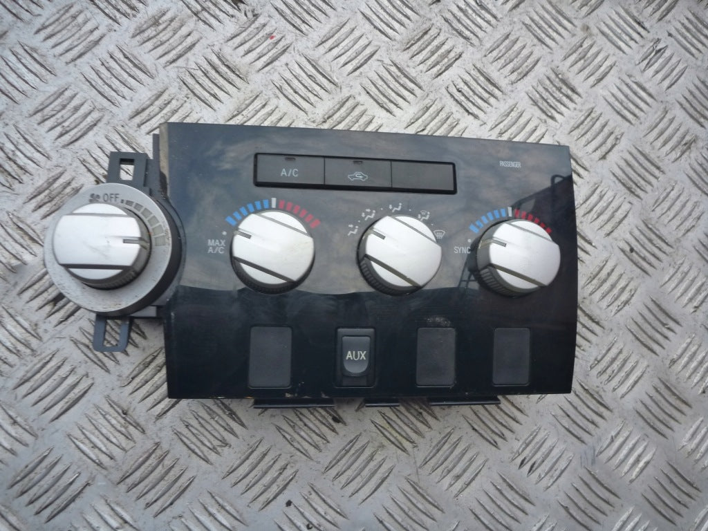 Panel Klimatyzacji Nawiewu Toyota Tundra 2007