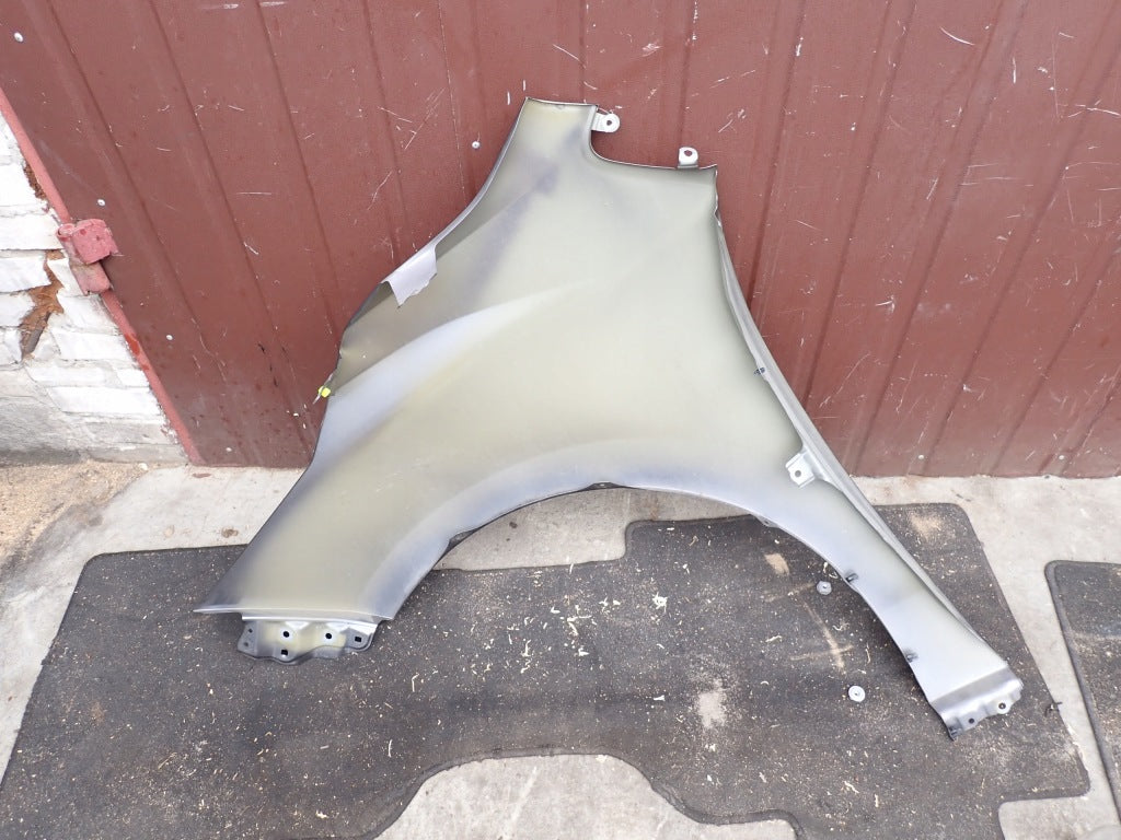 Błotnik Prawy Przedni Toyota Sienna XL40 2021