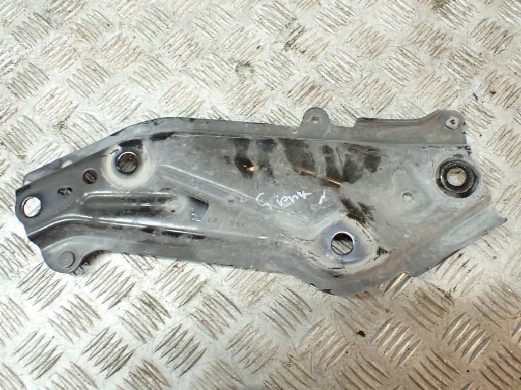 Left Crossmember Support Bar Toyota Sienna XLE 2021