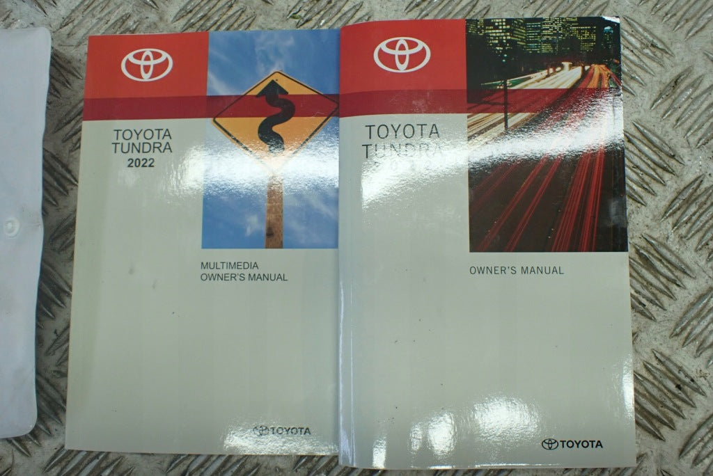 Instrukcja Książka Przeglądów Etui Dokumentacja Auta Kpl. Toyota Tundra 22-