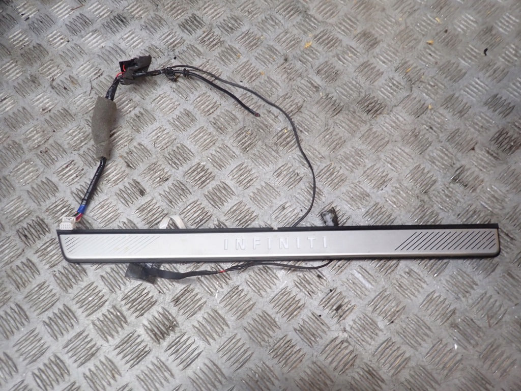 Listwe Progowe Wew. Podświetlane Kpl. Infiniti QX60 3.5 V6 L51 2022