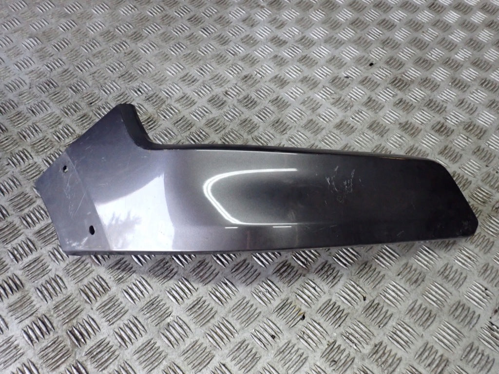 Listwa Pod Lampę Prawa Dodge Ram V Rebel 19-