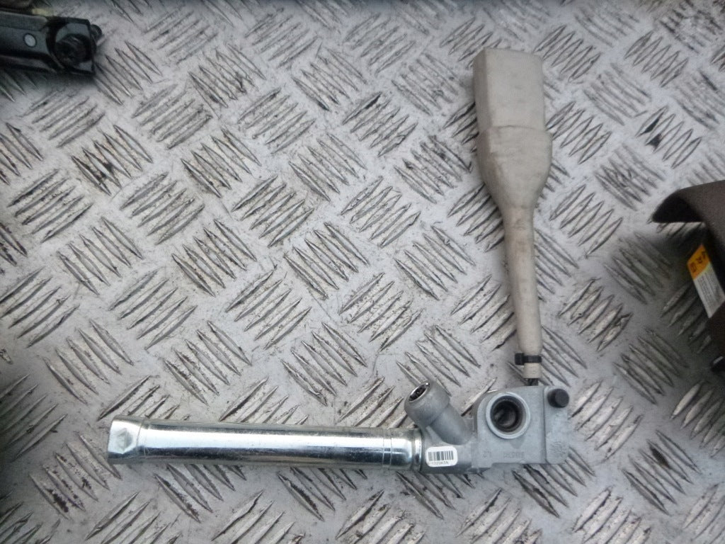 Seat Belt Pretensioner Cadillac SRX 2009-
