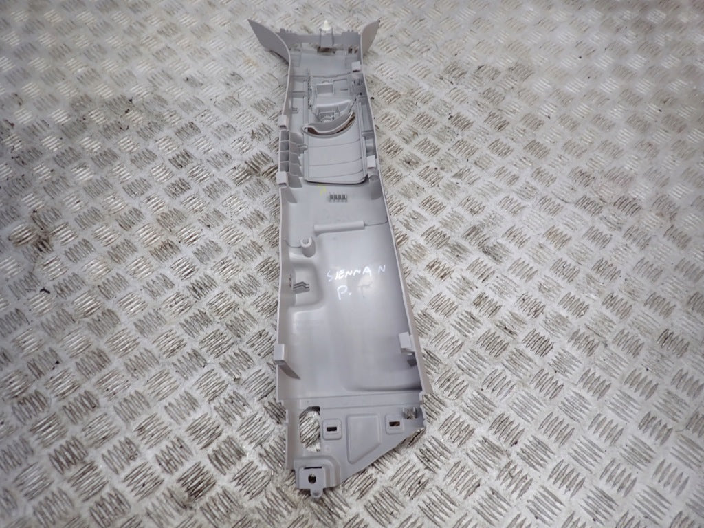 Osłona Słupka B Prawa Toyota Sienna XL40 2021