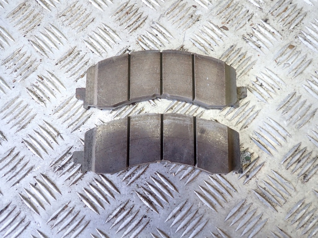 Front Discs Pads PAIR Ford F150 5.0 2021-