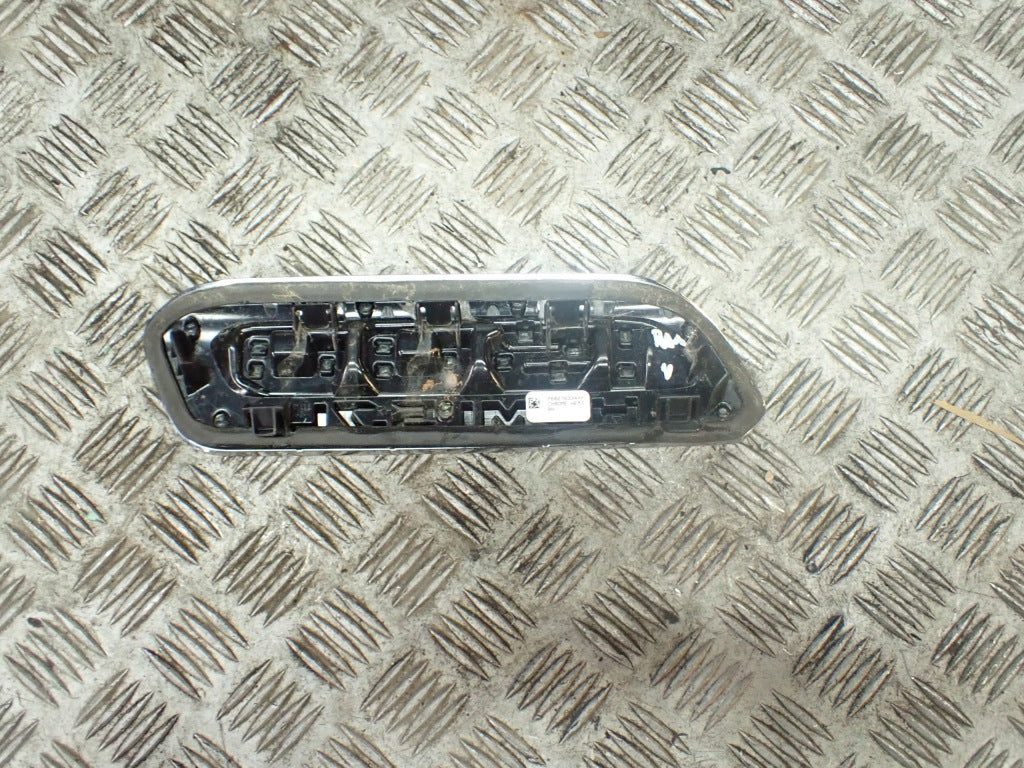 Kratka Maski Emblemat Napis Hemi 5.7 Chrome Lewy Prawy Dodge RAM V 19-