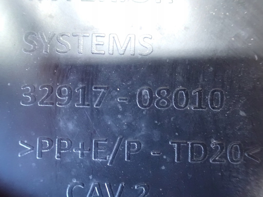 Wlot Kierownica Powietrza Chłodnicy Skrzyni Toyota Sienna XL40 2.5 2021-