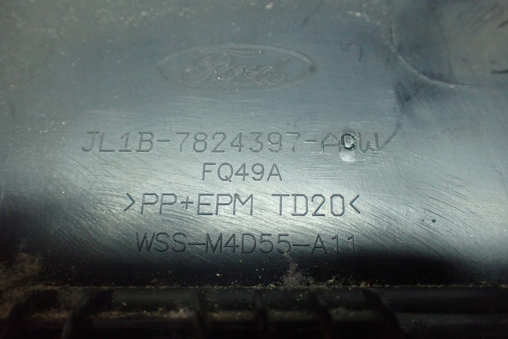 Upper Left B-pillar Trim, Ford Expedition 2020