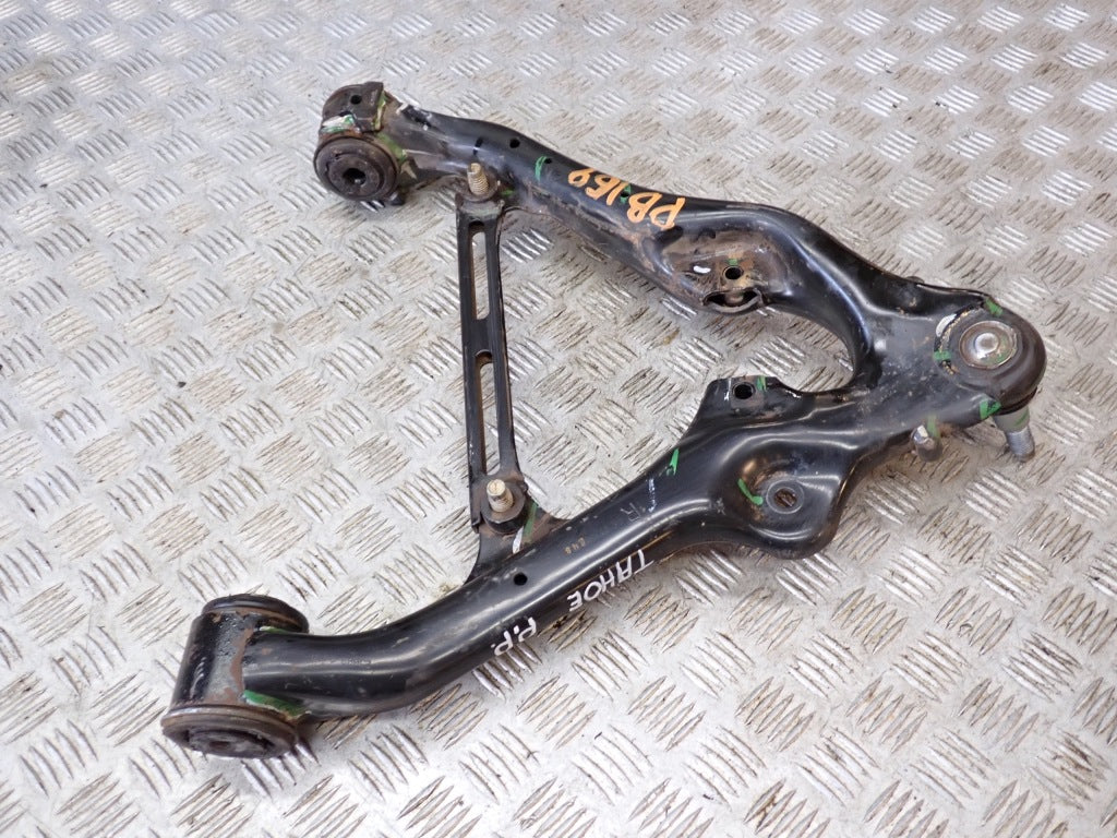 Wahacz Przedni Prawy Dolny Chevrolet Tahoe Cadillac Escalade Yukon 21-