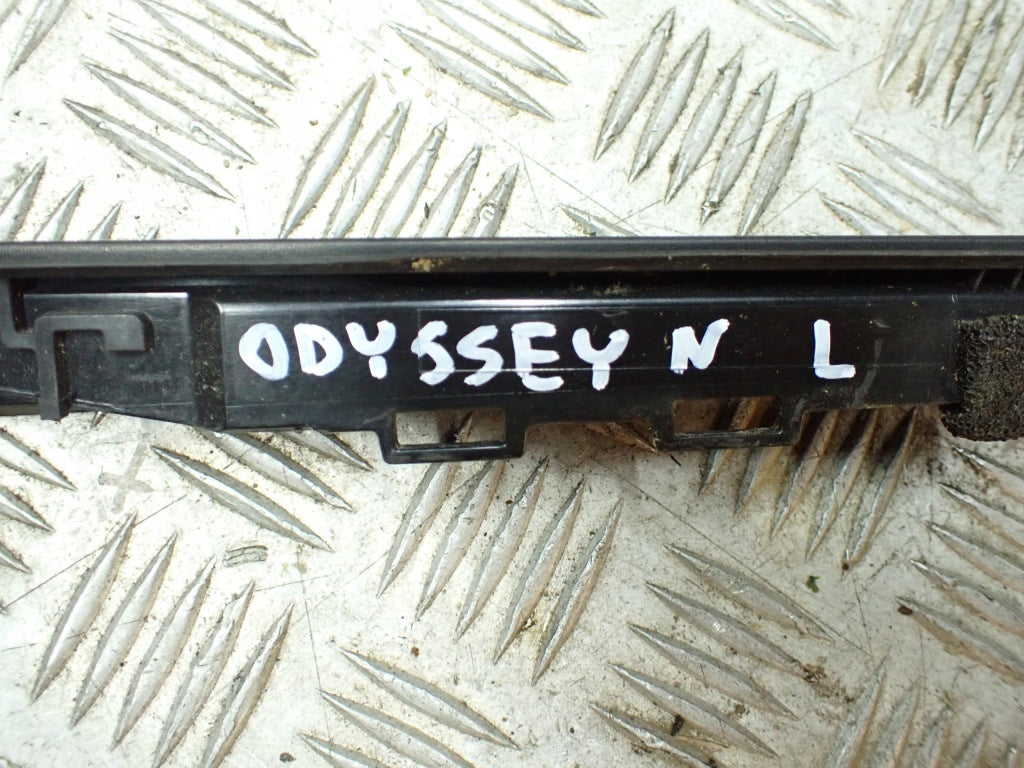Listwa Szyby Czołowej Przedniej Lewa Prawa Honda Odyssey EXL 3.5 2020