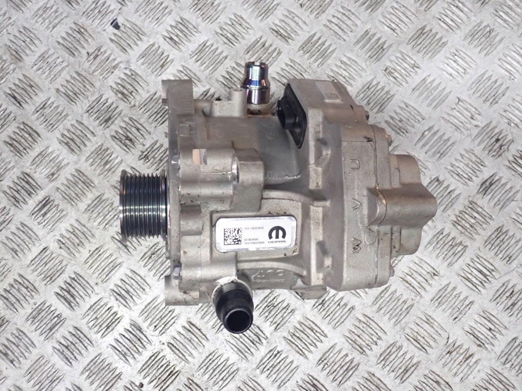 Alternator Silnik Elektryczny Jeep Grand Cherokee WL 2.0 4XE 2021-