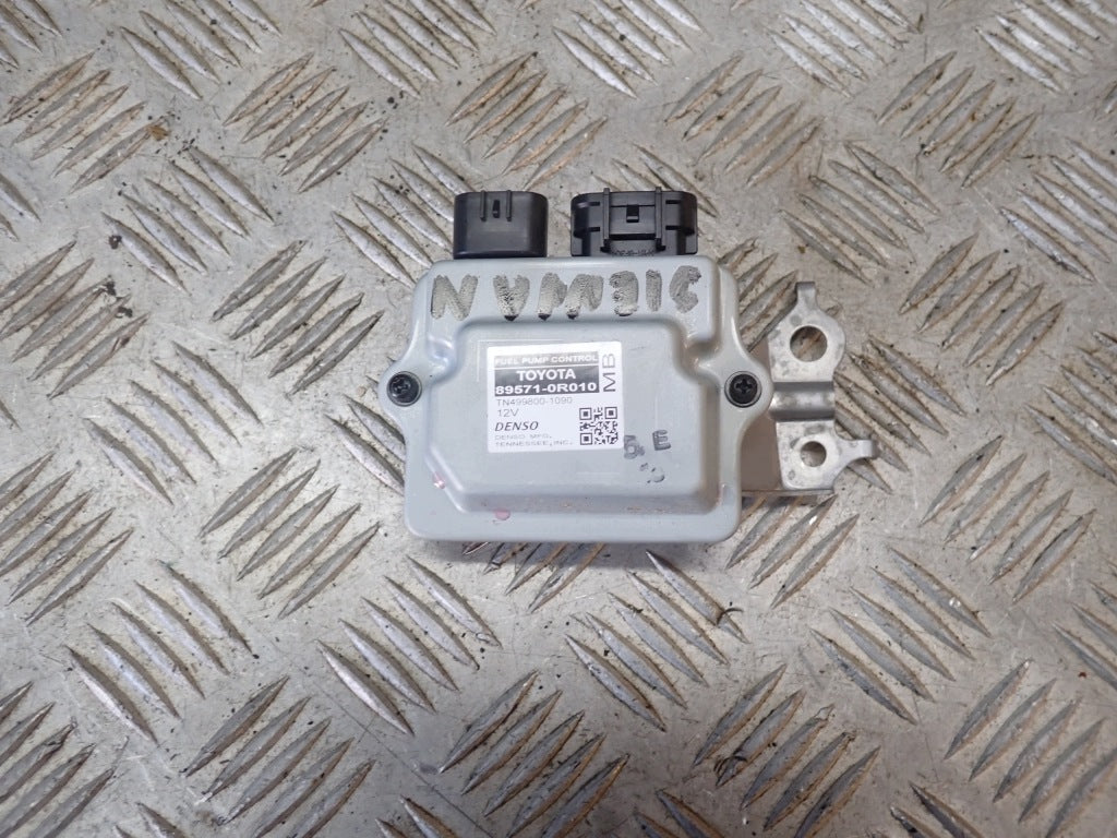 Moduł Pompy Paliwa Toyota Sienna XL40 2021