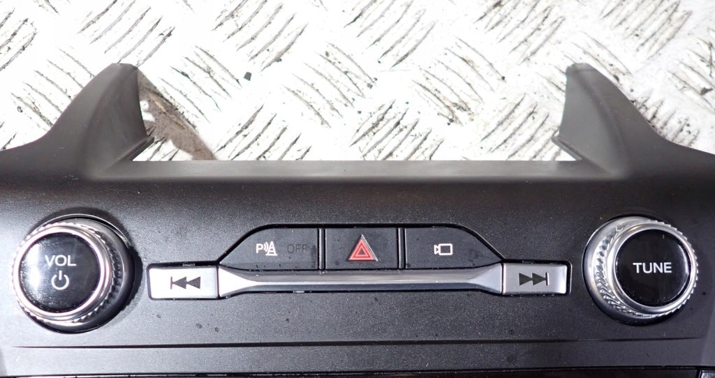 Radio Camera Panel Ford Explorer Limited 2020-