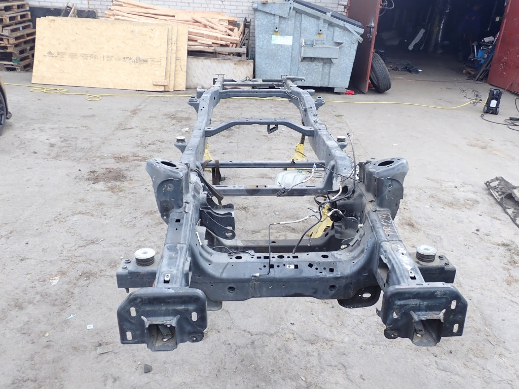 Rama Przednia Przód Ford F150 4x4 Crew Cab Hybryda Paka 5.5ft 2021-