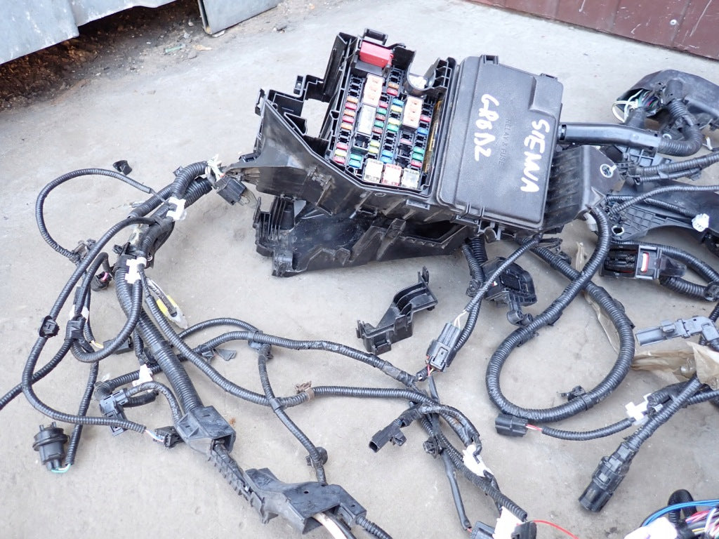 Wiązka Instalacja Grodzi Komory Silnika Toyota Sienna XL40 2021-