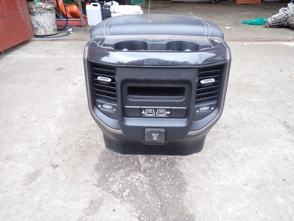 Podłokietnik Tunel Środkowy Dodge RAM V REBEL 2019-