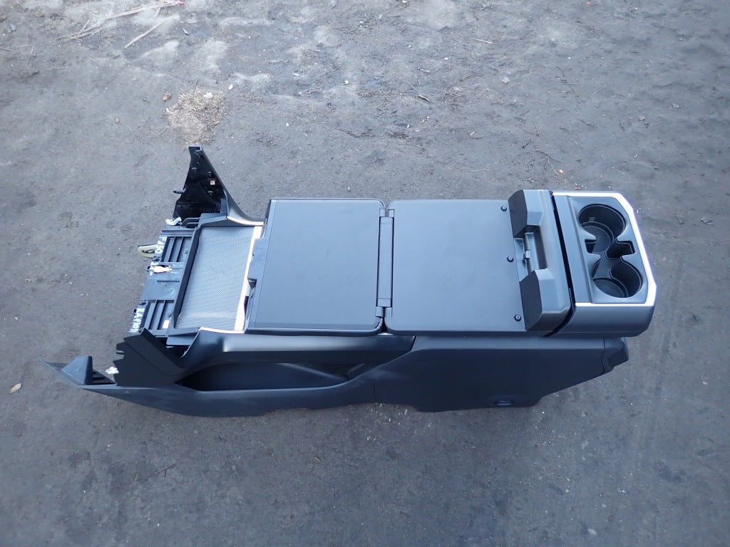 Tapicerka Kpl. Fotele Kanapa Boczki Podłokietnik Ford F150 RAPTOR 2024 LIFT