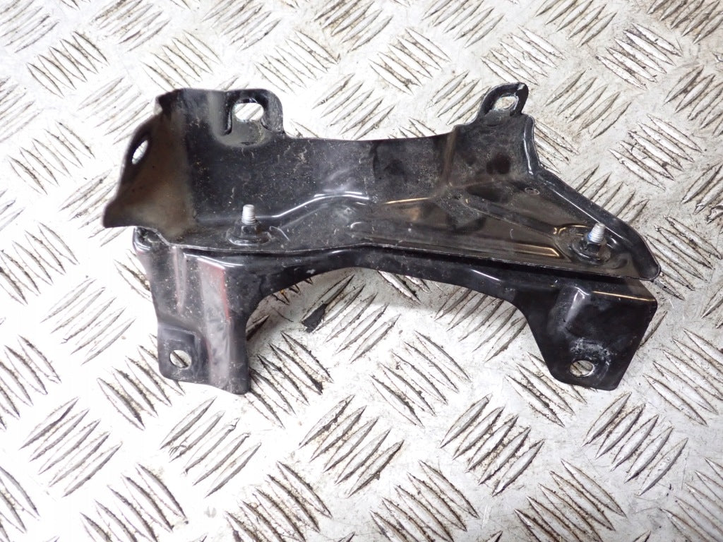 Wzmocnienie Wspornik Pasa Przedniego Lewe Cadillac Escalade ESV 2021-