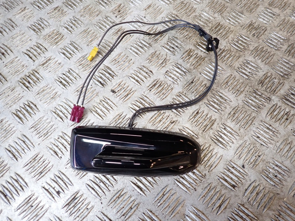 Antena Rekinek Cadillac Escalade ESV Tahoe Suburban Yukon 2021-