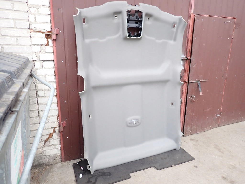 Podsufitka do Ford F350 F250 P558 6.2 4x4 2021, marka Autolandparts, pokazuje wewnętrzną osłonę sufitową samochodu.